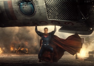 Batman vs Superman Dawn of Justice Movie Trailer Video Review: 'Man of Steel' Depicted as a Kind of 'False God'