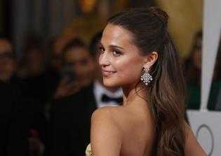 'Lara Croft: Tomb Raider' reboot release date, cast news: Lara searches for dad in upcoming reboot