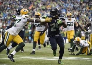 Russell Wilson Responds to Alleged Aaron Rodgers Jab: 'Everyone's Entitled to Their Own Opinion'