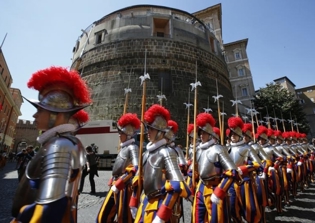 New Vatican Museums exhibit centers on Pontifical Swiss Guards