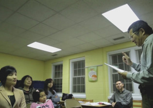 Pastor holds night services for Chinese workers on late shift