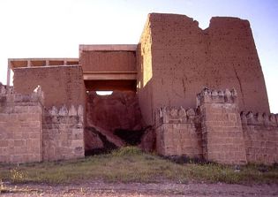 ISIS destroys ancient Assyrian Gate of God