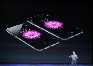 iPhone 6 Plus Delivery Times Delays, Backorders Hit AT&T, T-Mobile, Verizon, Sprint: Apple Sets Record 4M Pre-Orders