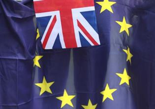 Hundreds of Christians prayed for Britain's healing as EU referendum took place