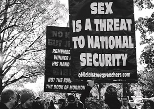 Street preachers detained in UK for shouting 'all Muslims will burn in hell'