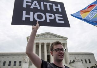 Gay clergymen appeal for equality in the Church