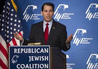 GOP Presidential Bet Scott Walker Slams Hillary Clinton on Immigration Amnesty Plan