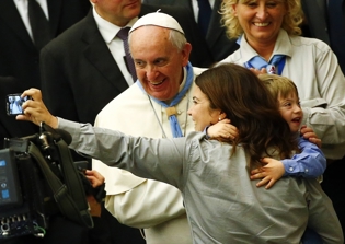 Pope Francis Demotes US Cardinal After Calling Pontiff's Leadership Like 'A Ship Without a Rudder'