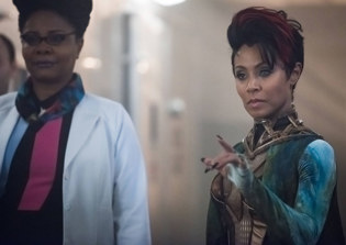 'Gotham' season 2 finale spoilers, plot news: Penguin takes down everyone who did him wrong, two lives to be in danger??