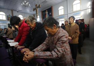 Chinese authorities impose fines on 3 pastors and freeze bank account of house church
