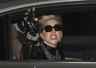 'American Horror Story' season 6 spoilers, plot news: Filming of hospital scene underway in LA; Lady Gaga's, Peter Evans' return confirmed