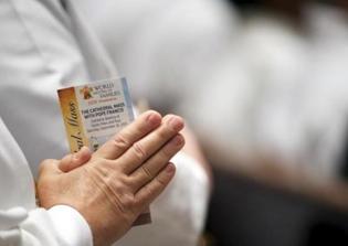 Christian prayer website shut down by Washington state attorney general; Ordered to re-pay millions in prayer fees