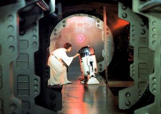 'Rogue One: A Star Wars Story' spoilers 2016: Gareth Edwards doesn't 'want to ruin it for people' on a possible Leia cameo