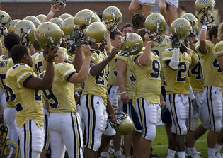 Atheist foundation puts pressure on college football teams to drop Chaplains
