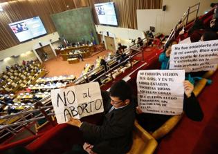 Chilean court upholds law that legalizes abortion in some circumstances