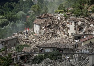 Italy earthquake 2016 latest news: Death toll at least 241 as rescuers frantically search for survivors in demolished towns