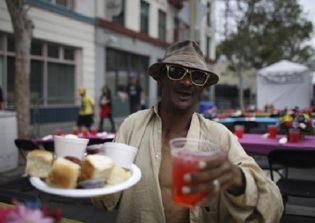 Church turns abandoned homes into refuge for homeless families in Kansas
