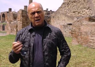 Signs of End Times could be terrorism and false teachings, says Greg Laurie