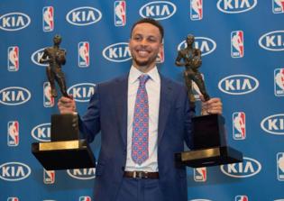 Stephen Curry thanks God after winning 2nd MVP award
