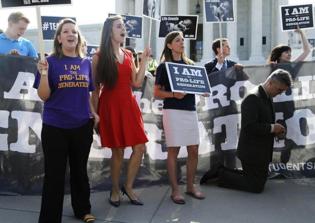 Kentucky lawmakers pass two bills restricting abortions