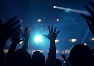 North Carolina Revival extends to 8th week as thousands continue to gather in Burlington