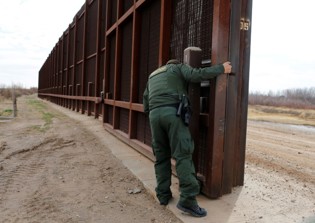 Donald Trump to sign executive orders to curb illegal immigration