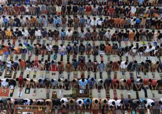 Secret Christian converts pretend to fast during Ramadan in fear of persecution from Muslims