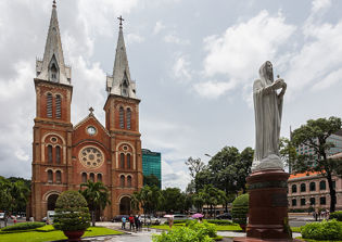 Vietnam releases imprisoned pastor on condition of exile to US