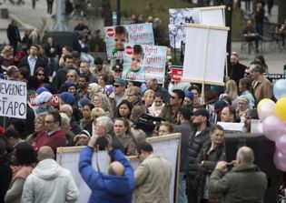 Thousands demand Norway return children to their Christian family