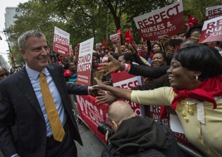 Graduating Police Boo NYC Mayor At Ceremony