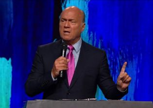 Greg Laurie shares details about his White House tour before National Day of Prayer