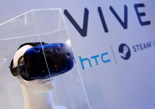 HTC Vive smartphone release date, specs rumors: leaked video hints at arrival of VR-capable mobile device