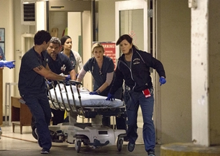 'Code Black' season 2 spoilers, news: EP talks how story will address Bonnie Somerville and Raza Jaffrey's departure