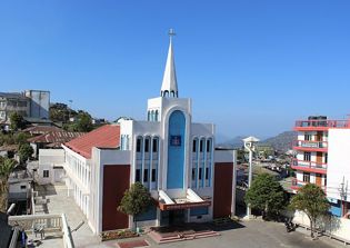 Church in India offers cash to couples who have 4 or more babies