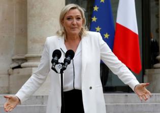 Marine Le Pen proposes ban on all religious symbols in France