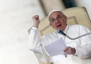 Pope Francis 'Saddened By Shocking Violence' Over Islamic State's Beheading of Ethiopian Christians