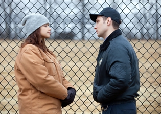 'Orange Is The New Black' Season 4 Spoilers: Danielle Brooks weighs in on the overcrowding in Litchfield; what happens to Daya and Bennett's relationship?