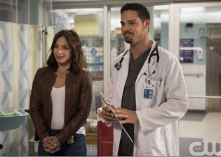 'Beauty and the Beast' season 4 spoilers: Vince, Cat hot on the trail of a 'beast-buyer'; baby on the way?