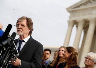 Justice Kennedy appears to side with Christian baker in gay wedding cake case, attorney says
