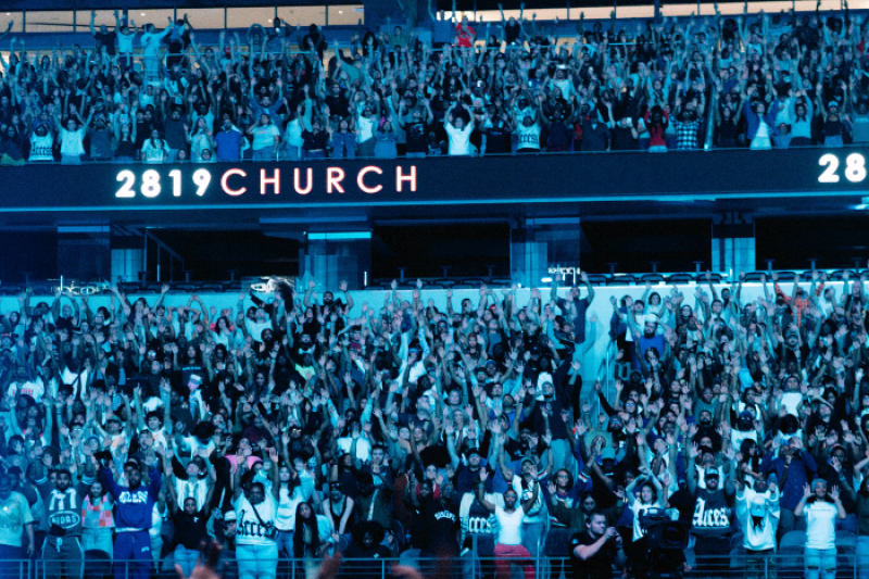 2819 Church Draws 80,000 to AT&T Stadium for Prayer and Worship