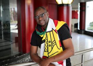 Zimbabwe movement #ThisFlag now divided after Pastor Mawarire leaves for USA