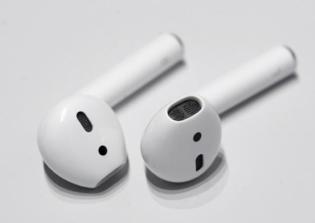 Apple AirPods release date, price, specs news 2016: Wireless headphones to ship in the next few weeks, says Apple CEO
