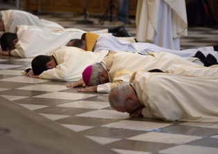 Sexual abuse survivor suing diocese for reinstating priest who molested her