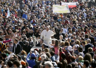 Al-Qaeda Suspects Arrested in Foiled Plot to Attack Vatican, Targeting Pope Francis