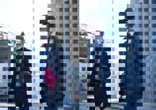 'Gotham' Spoilers, Recap News: The Red Hood Gang Comes to Town; Fish Gouges Own Eye and Stomps It