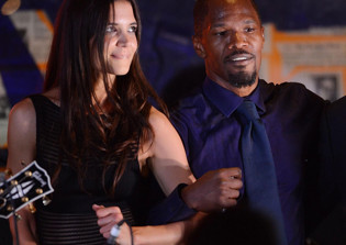 Katie Holmes and Jamie Foxx Dating Rumors: Seen Holding Hands and Acting Like a Couple