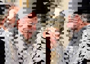 Pope Visits Rome Synagogue, Calls on Catholics to Unify