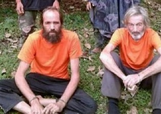 Islamist militants behead second Canadian hostage in the Philippines