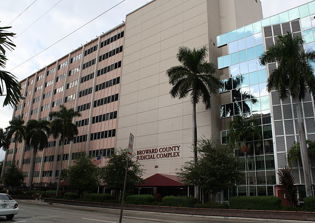 Woman fired for not issuing same-sex marriage licenses sues court clerk for 'religious discrimination'