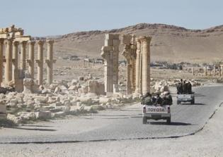Ancient Syrian city of Palmyra falls back into the hands of ISIS